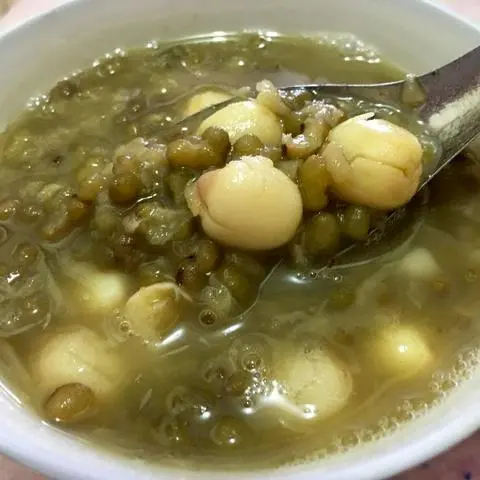 Hình ảnh chè đậu xanh hạt sen