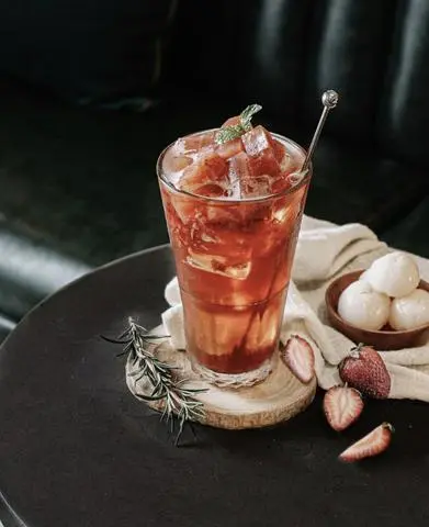Hình ảnh Strawberry lychee ice tea