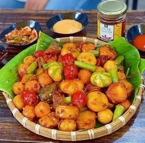 Hình ảnh Cá Viên Sốt Nước Mắm