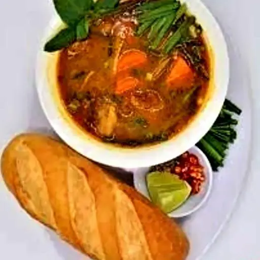 Hình ảnh Bánh mì bò kho