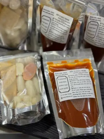 Hình ảnh Set Tokbokki Tự Nấu Tặng 1 que hải sản. Sốt Bếp tự nấu k dùng sốt công nghiệp pha sẵn. 