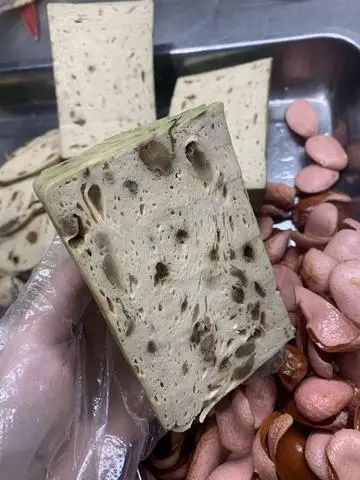 Hình ảnh chả lụa nấm hương tươi 250g ( nữa cây ) 
