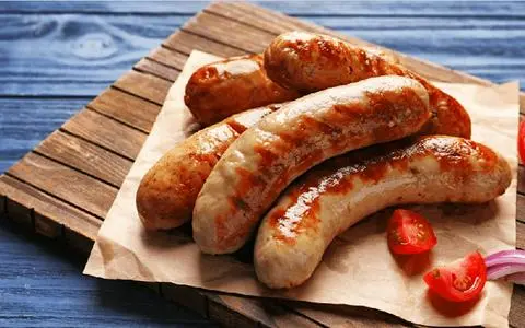 Hình ảnh Xúc Xích Đức Xông Khói