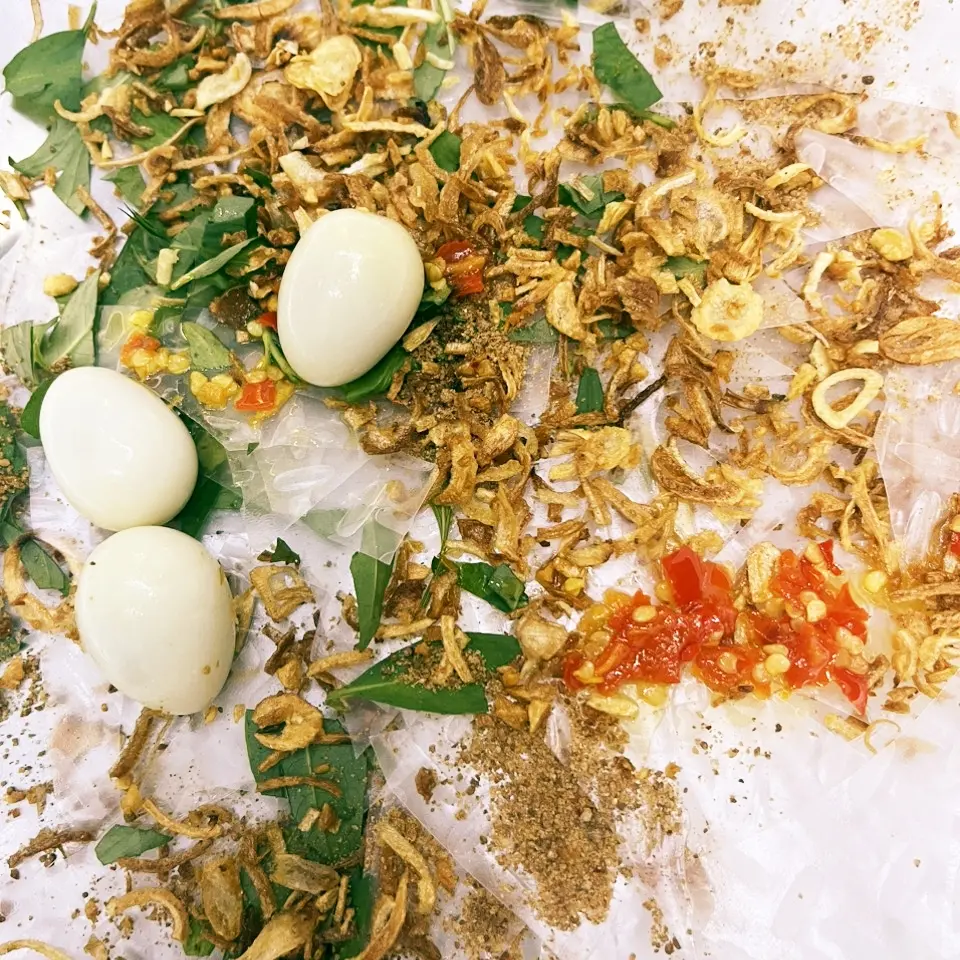 Hình ảnh Bánh tráng trộn muối tắc