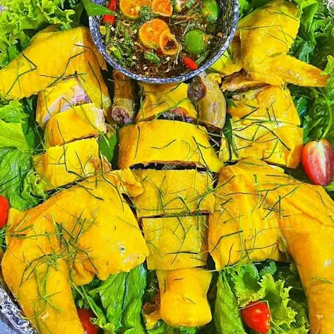 Hình ảnh Gà Ủ Muối Hoa Tiêu Nguyên Con Chặt Sẵn