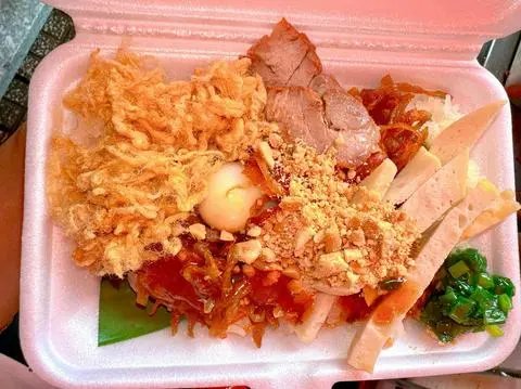 Hình ảnh Xôi Thập Cẩm Xá Xíu