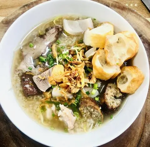 Hình ảnh Cháo lòng thêm dồi chiên 