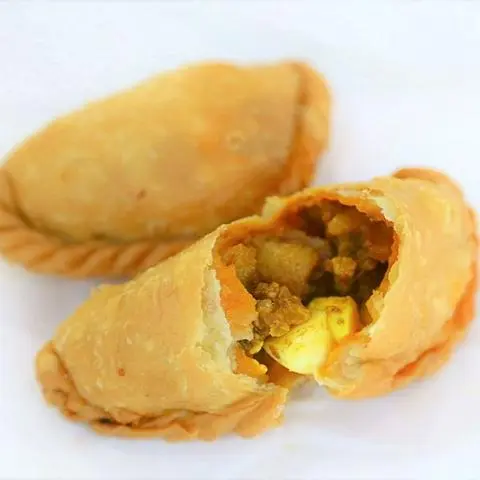 Hình ảnh Bánh Gối Cà Ri 2 miếng 