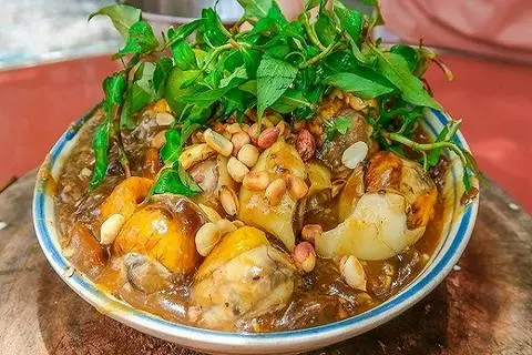 Hình ảnh BÁNH MÌ HỘT VỊT LỘN SỐT ME 3 TRỨNG