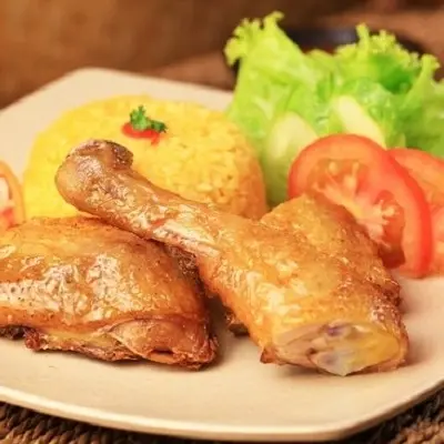 Hình ảnh 1/4 Cơm gà sốt tùy chọn