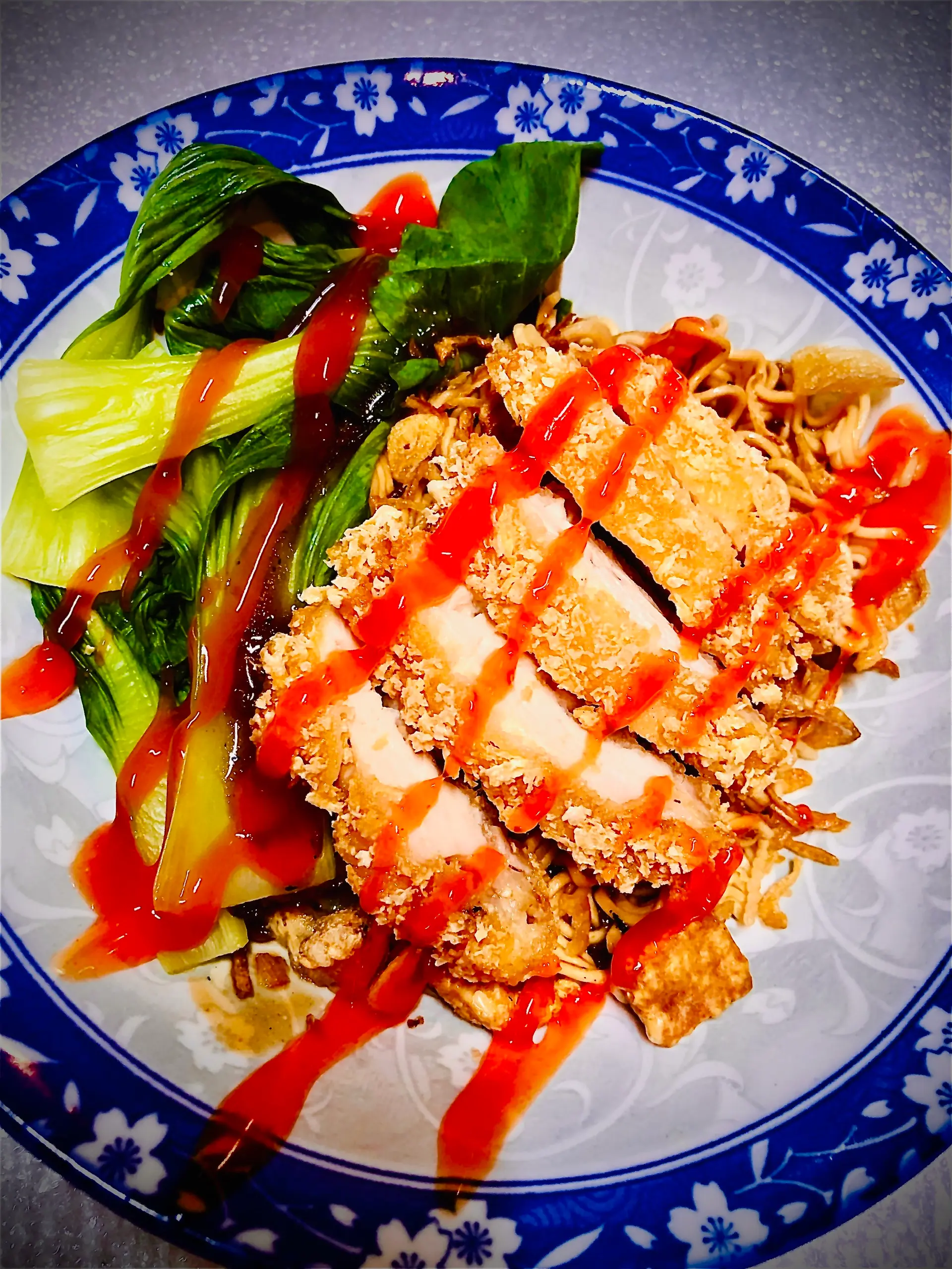 Hình ảnh Mì trộn gà chiên xù 