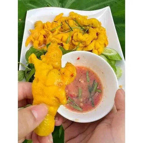 Hình ảnh Chân Gà Ủ Muối Rút Xương