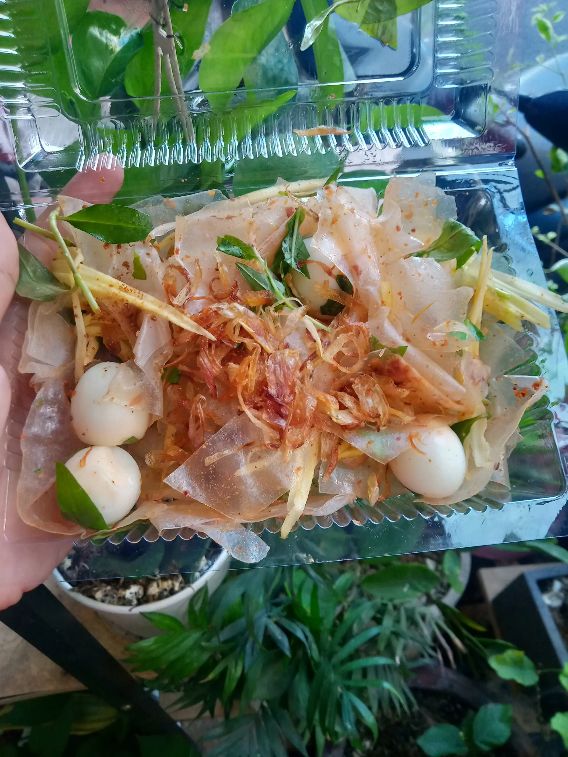 Hình ảnh BÁNH TRÁNG TRỘN MUỐI NHUYỄN SA TẾ 