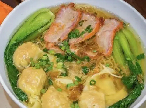 Hình ảnh Mì hoành thánh xá xíu