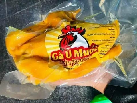 Hình ảnh Gà Ri Ủ Muối Nguyên Con