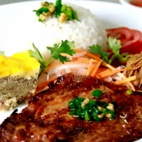 Hình ảnh Cơm sườn bì chả - Sâm Mía Lau 321 Diệp Lâm