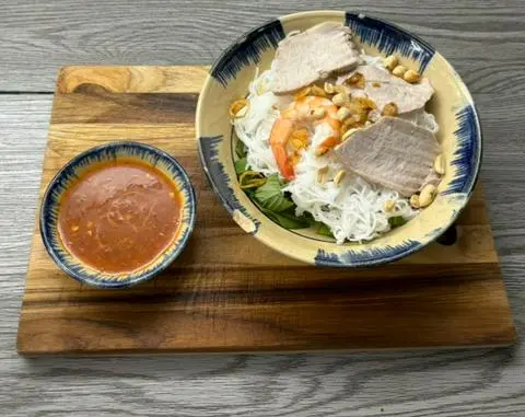 Hình ảnh Bún Thái Trộn Tôm Thịt  ( MINI )