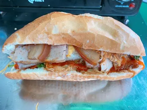 Hình ảnh Bánh mì thập cẩm