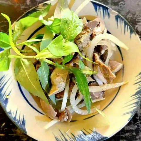 Hình ảnh Lòng gà thêm
