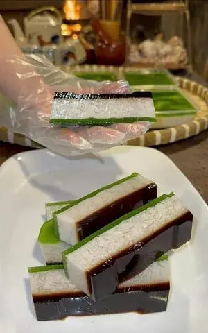 Hình ảnh Rau câu sợi giòn
