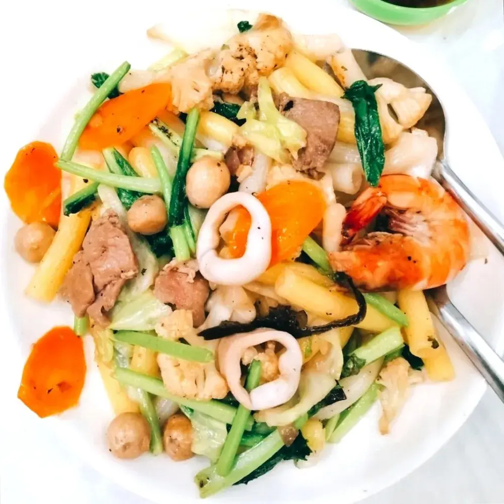 Hình ảnh Nui xào thập cẩm