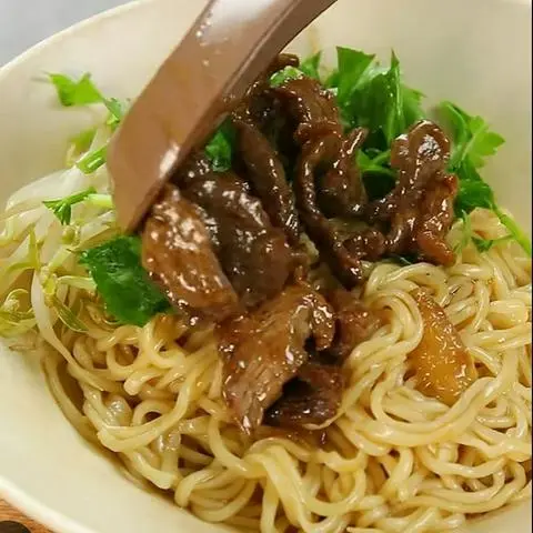 Hình ảnh Bún Thịt Bò Xào