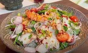 Hình ảnh Gỏi miến Thái hải sản thịt bằm