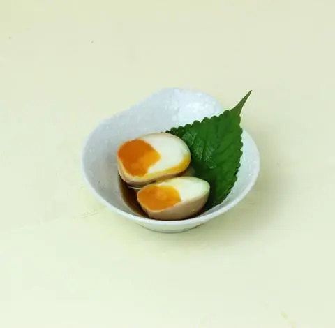 Hình ảnh TRỨNG LÒNG ĐÀO NGÂM TƯƠNG