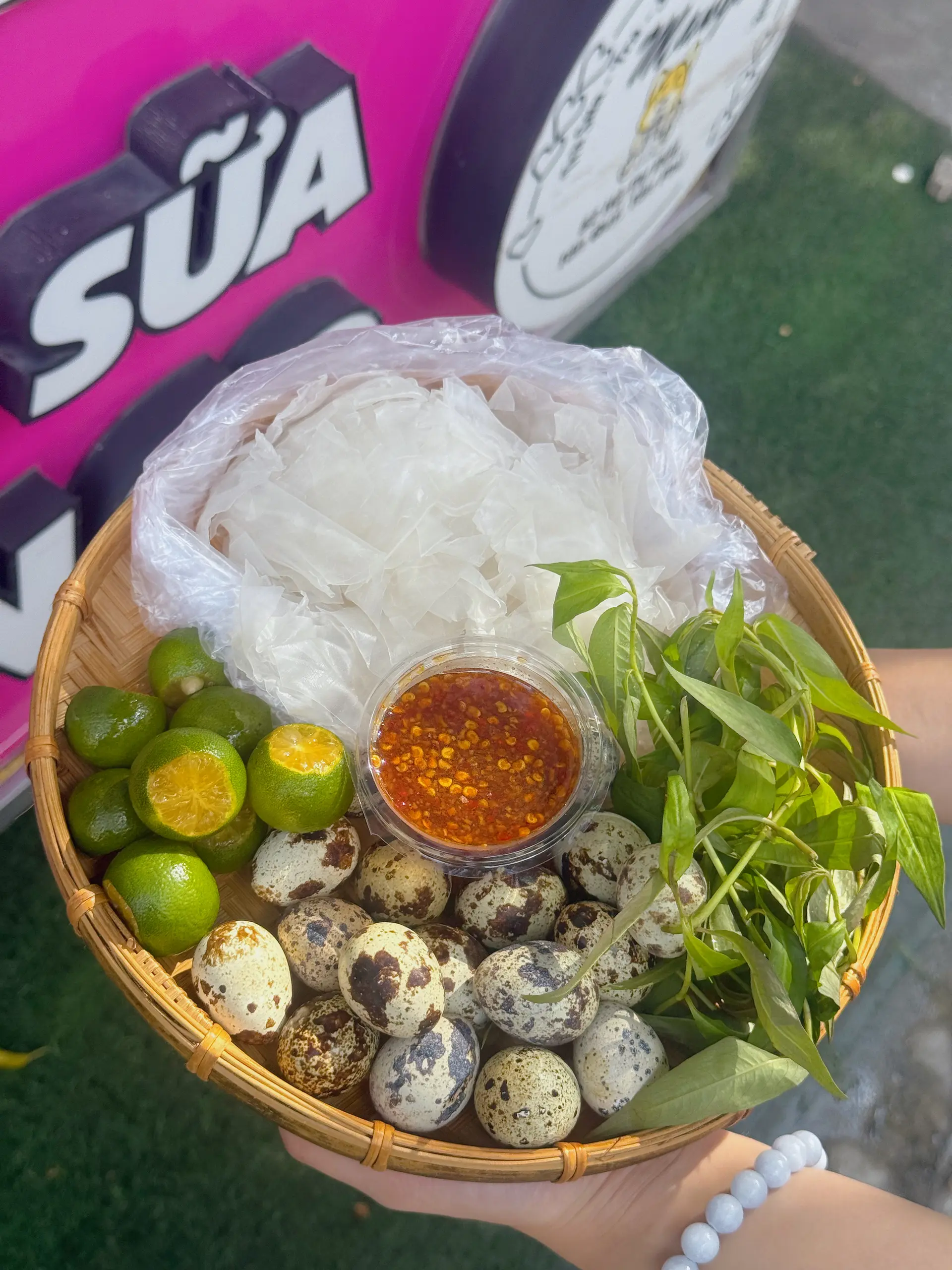 Hình ảnh Bánh Tráng Chấm Sốt Tắc - Không Trứng