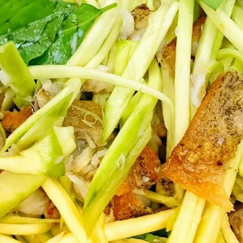 Hình ảnh gỏi xoài khô cá lóc