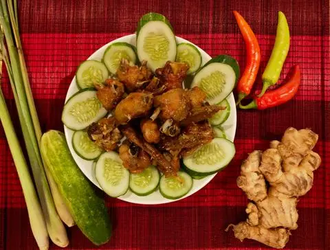 Hình ảnh Cánh gà chiên nước mắm