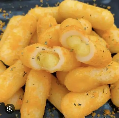 Hình ảnh tokbokki nhân phô mai lắc