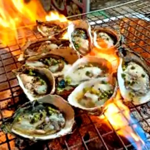 Hình ảnh Hàu nướng tiêu xanh 10 con