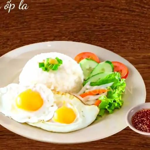 Hình ảnh Cơm trứng ốp la - 2 trứng