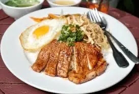 Hình ảnh Cơm sườn bì ốp la