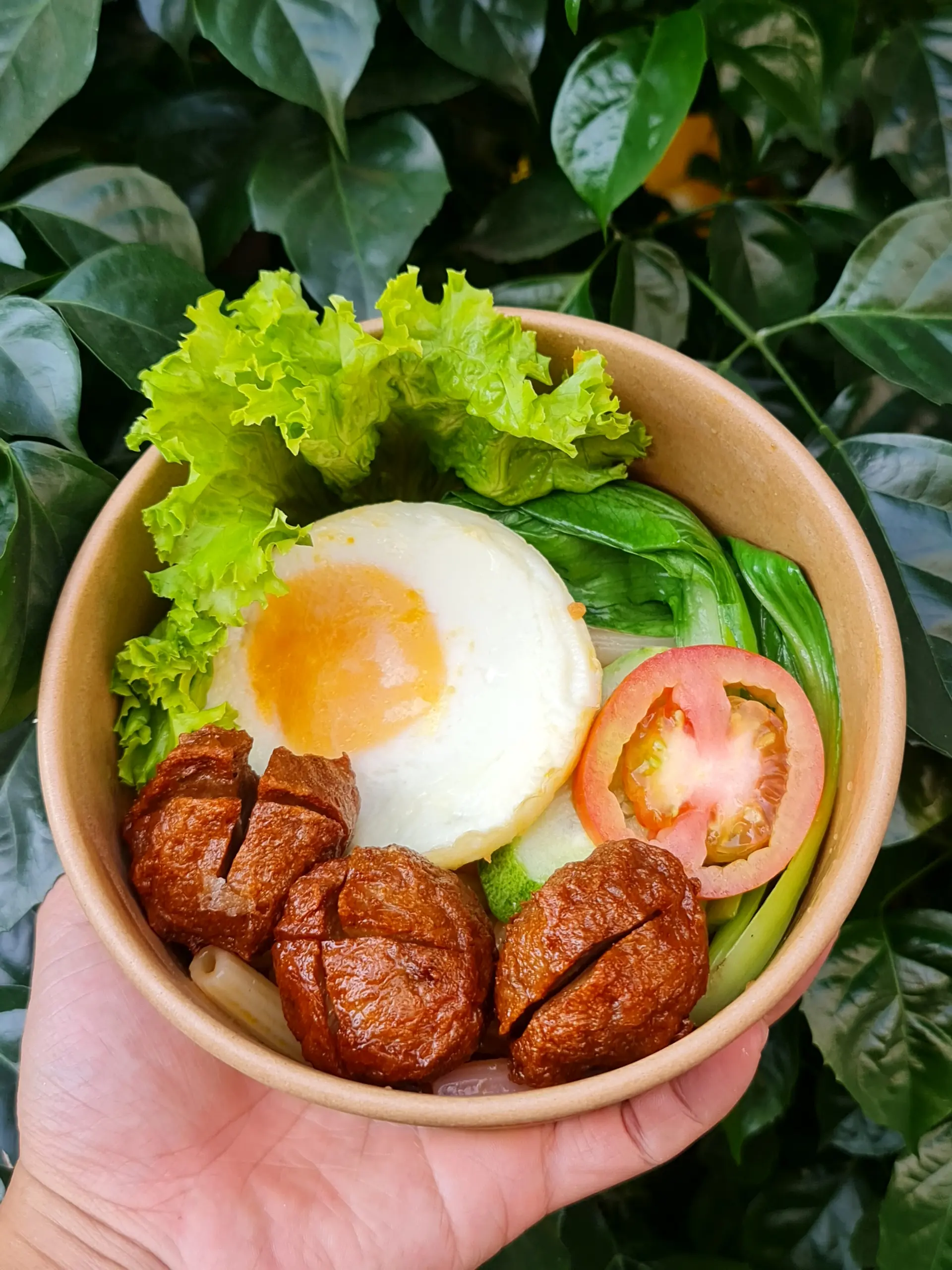 Hình ảnh Nui Trộn Bò Viên Khổng Lồ