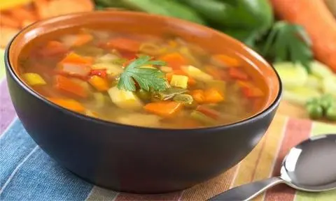 Hình ảnh Soup Gà Rau Củ