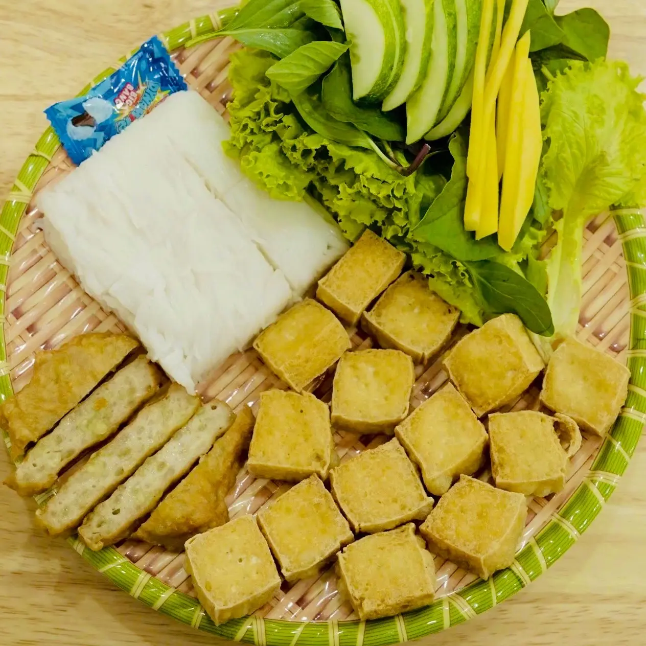 Hình ảnh Bún đậu chả cốm