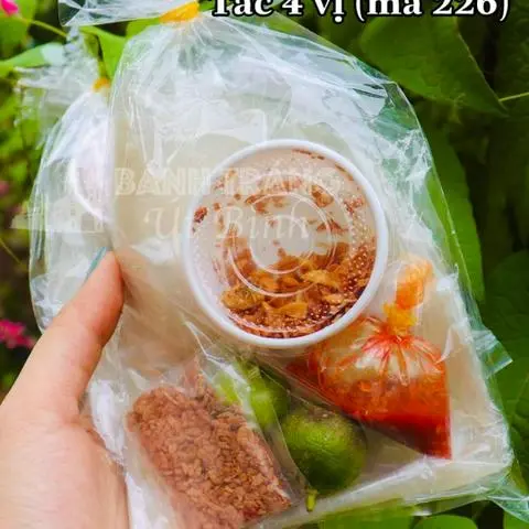 Hình ảnh Bánh tráng chấm 4 vị: Tỏi - ớt - muối - tắc