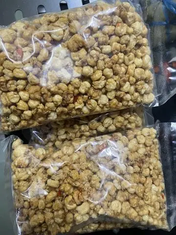 Hình ảnh Bắp rang tỏi ớt mặn cay cay