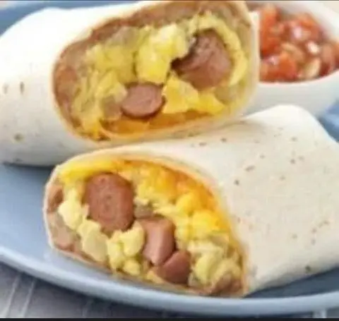 Hình ảnh 16. Eggs With Hot Dog Wrap