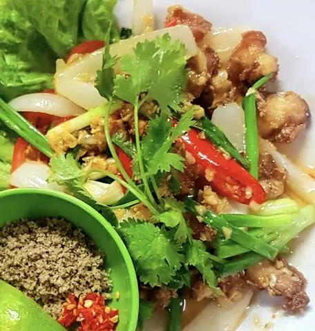 Hình ảnh Sụn gà chiên nước mắm 