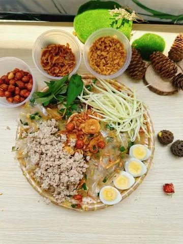 Hình ảnh Bánh Tráng Dẻo Mỡ Hành Thịt Bằm ( trộn sẵn )
