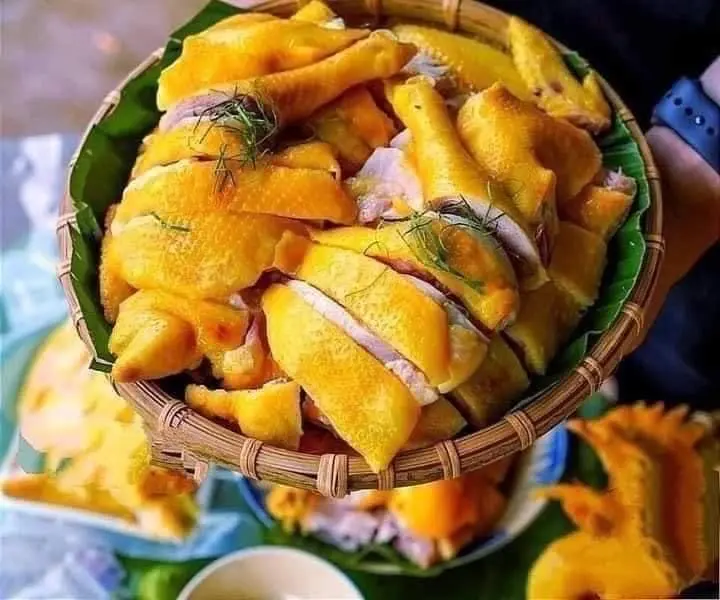 Hình ảnh GÀ RI Ủ MUỐI NGUYÊN CON CHẶT SẴN 