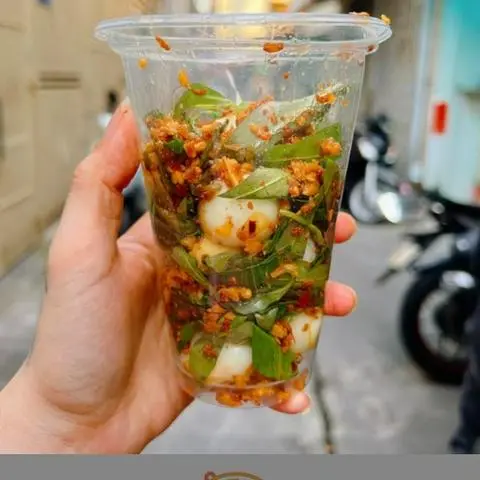 Hình ảnh trứng cút lắc satế (10 trứng)