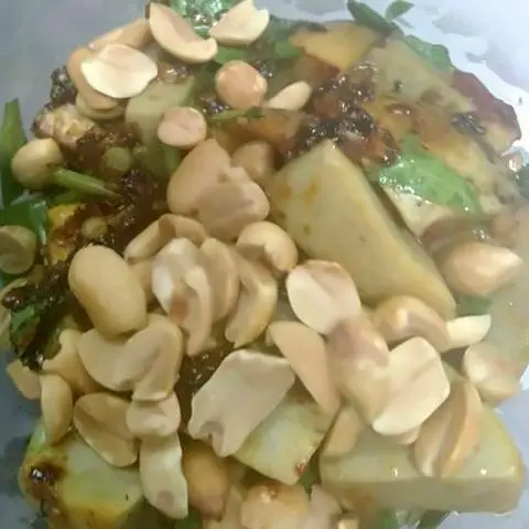 Hình ảnh Hột gà nướng xào me