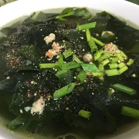 Hình ảnh Cơm canh rong biển tôm thịt