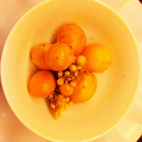 Hình ảnh Trứng Gà Non thêm (1 phần)