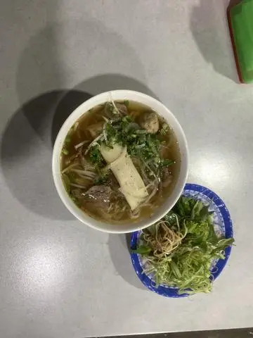 Hình ảnh bún bò gân chả 