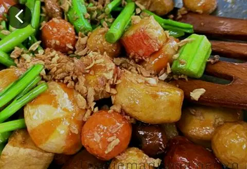 Hình ảnh Combo thập cẩm sốt mắm tỏi + tặng nước (Trà vải hoặc Trà tắc)